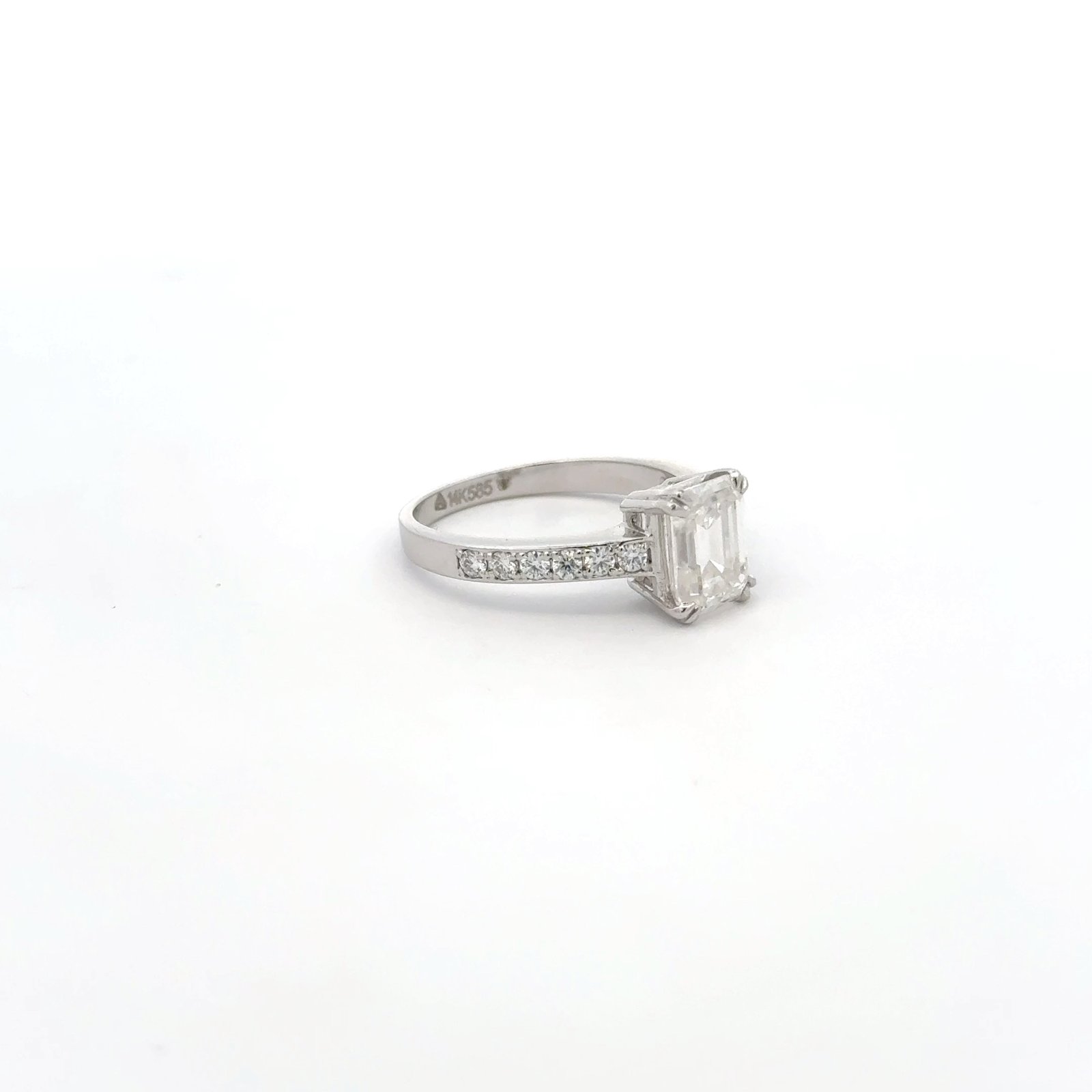 Solitaire Ring in 14k Gold Emerald Cut(2.88 D.E.W) #SR652